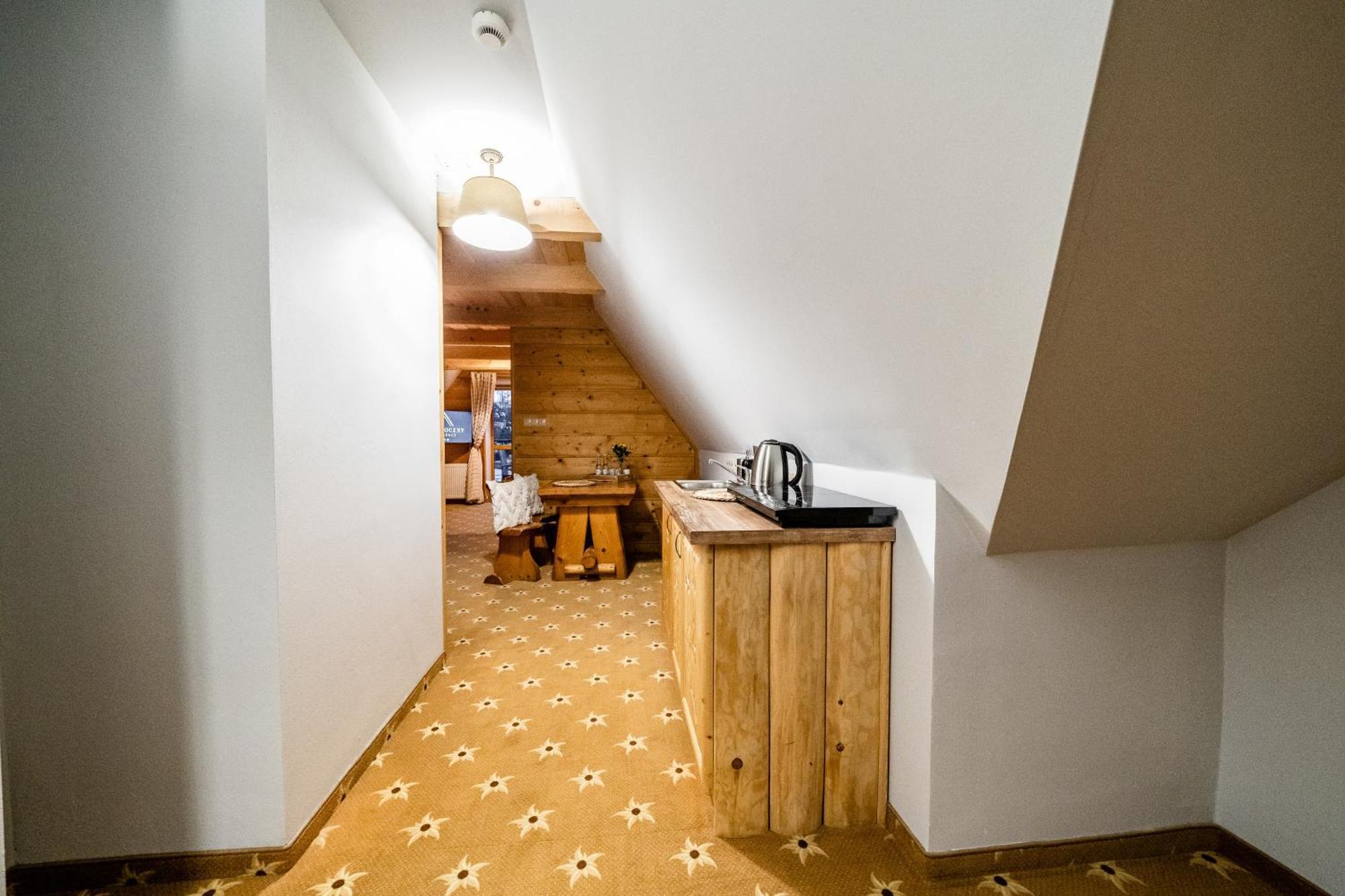 Zapotoczny Residence Zab Dış mekan fotoğraf